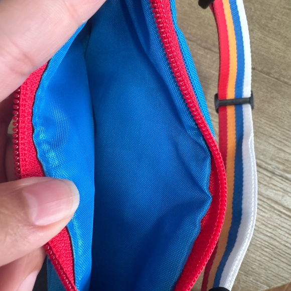 Vans belt bag NWT - Picture 3 of 3